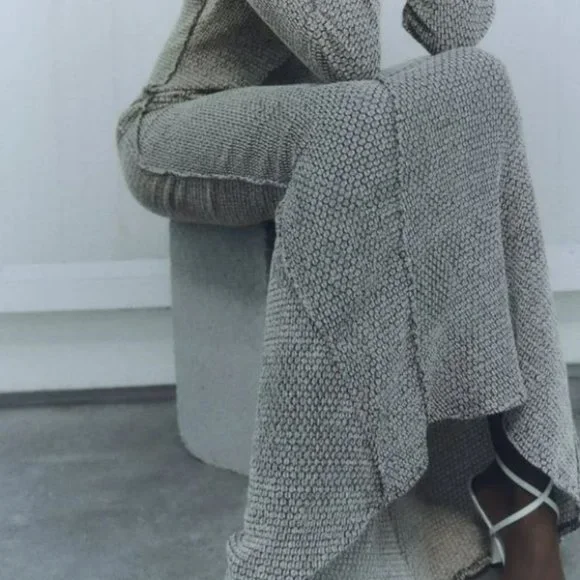 ZARA PRONOUNCED SEAM MIDI DRESS